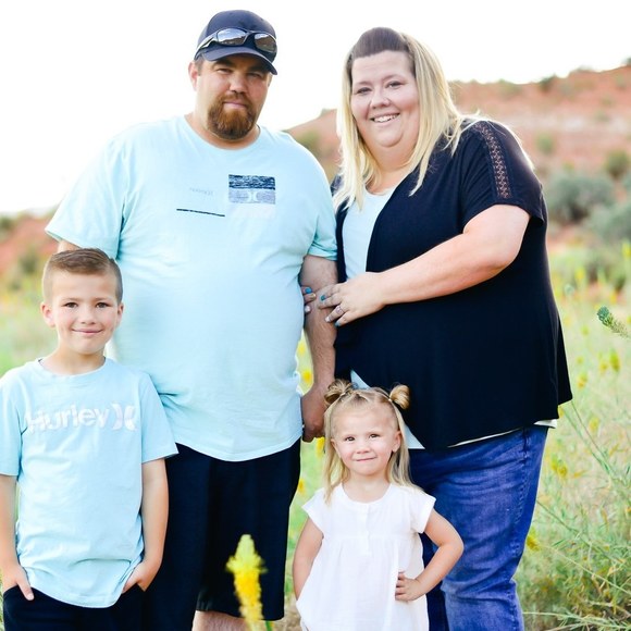 Meet your Posher, Amanda - Picture 1 of 1